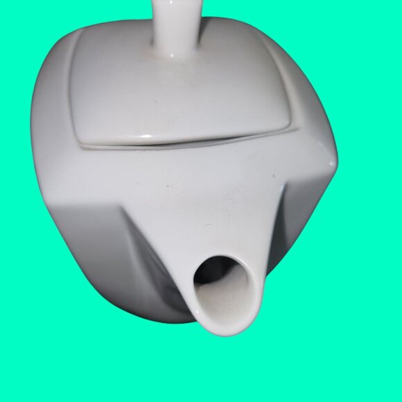 White Square Ceramic Modern Teapot/Coffee Pot 8.5" H with Lid - Picture 3 of 8
